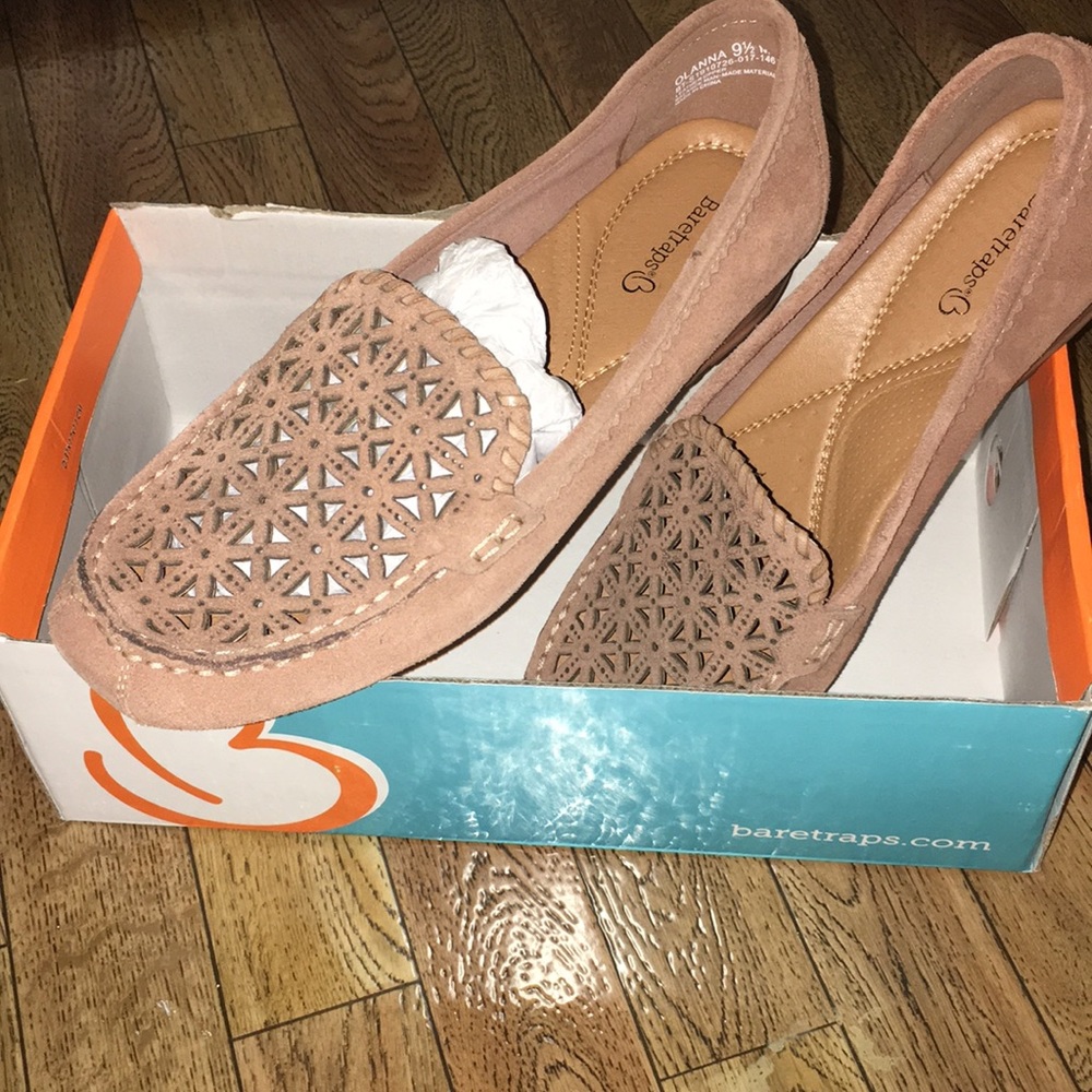 🐻New Comfortable Baretraps Shoes🐻